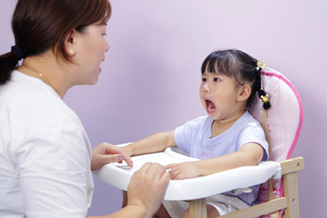 小孩說話晚怎么訓練？